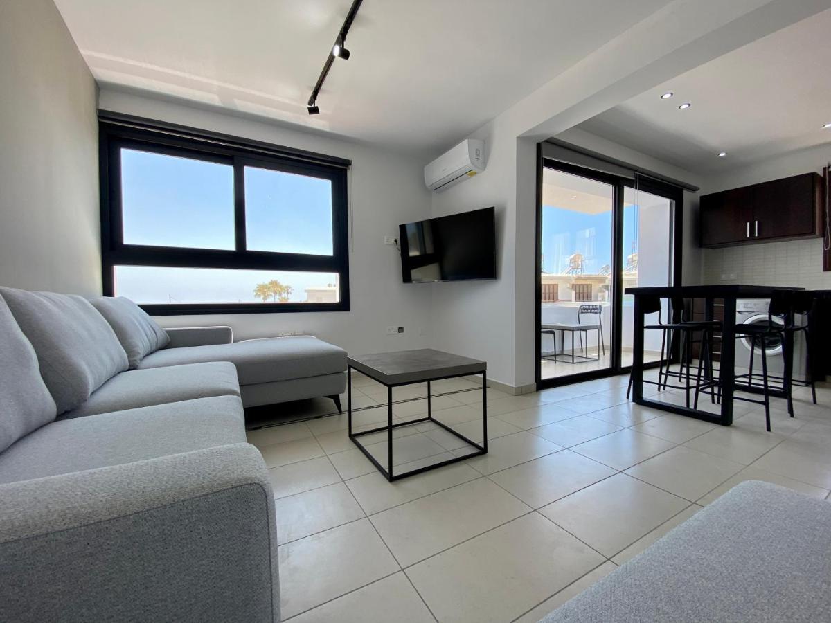 Sea La Vie #1 - Luxury Seaview Apartment Paphos Extérieur photo