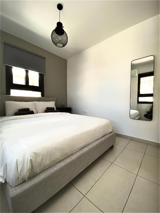 Sea La Vie #1 - Luxury Seaview Apartment Paphos Extérieur photo