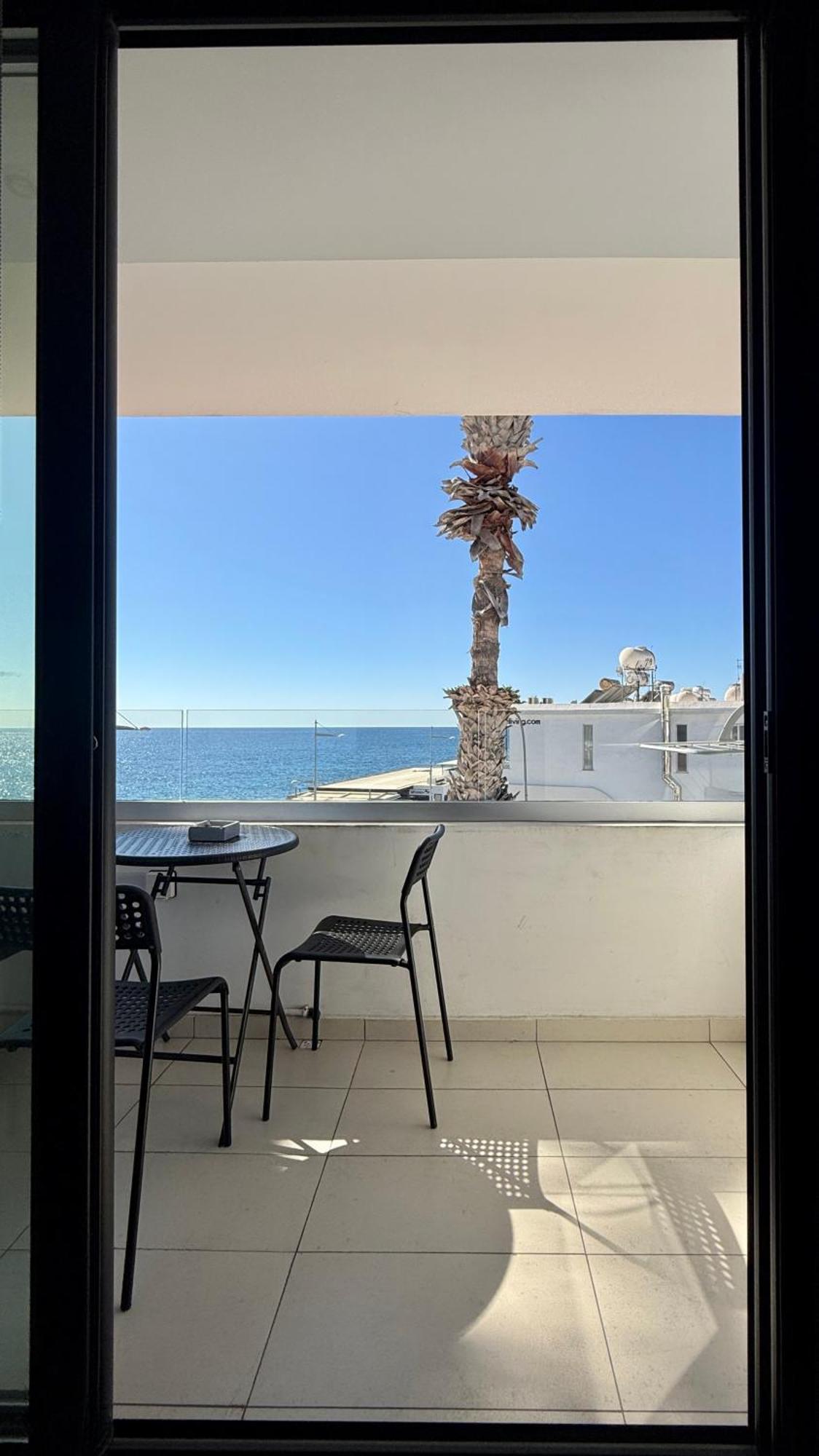 Sea La Vie #1 - Luxury Seaview Apartment Paphos Extérieur photo
